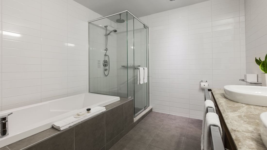 Premium Loft Suite with shower & bath at Warwick Le Crystal 