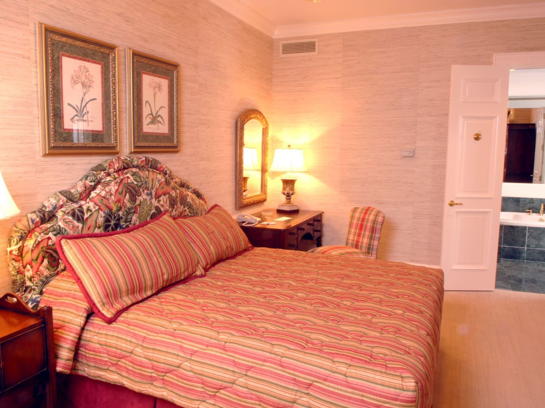 Silver Star Double Smoking bedroom with work desk at Pearl River Resorts