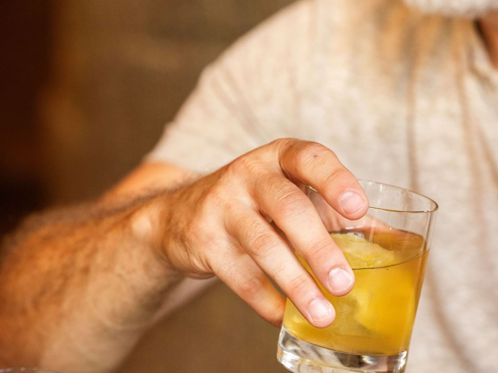 Discover The Delegate’s Sip, Savor & Stay—urban chic meets Kentucky charm with bourbon tastings and culinary delights.