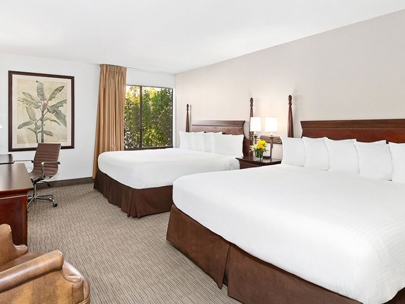Twin beds in the Executive King King at Anaheim Hotel