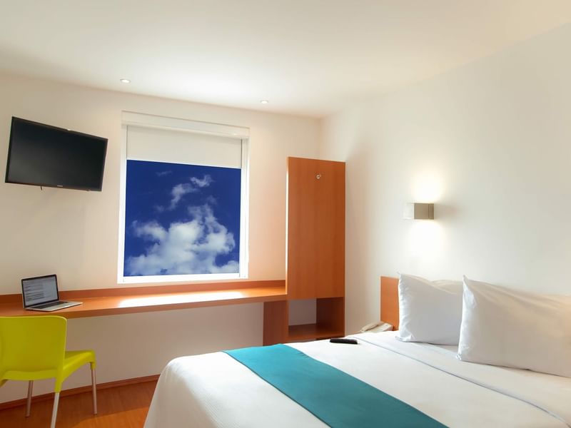 Interior de la habitación doble superior en One Hotels