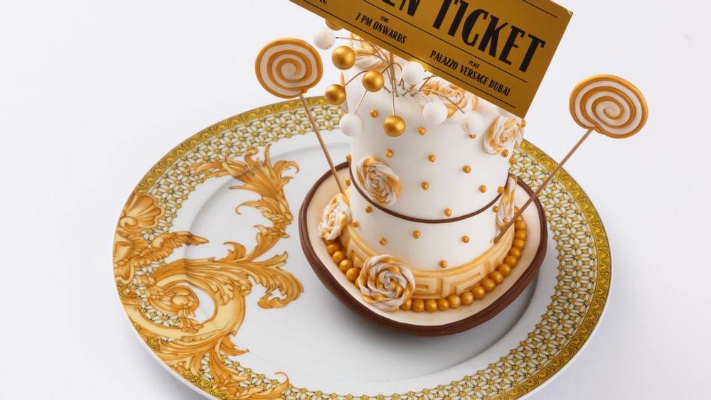 Golden ticket with dessert at new year's eve at Palazzo Versace