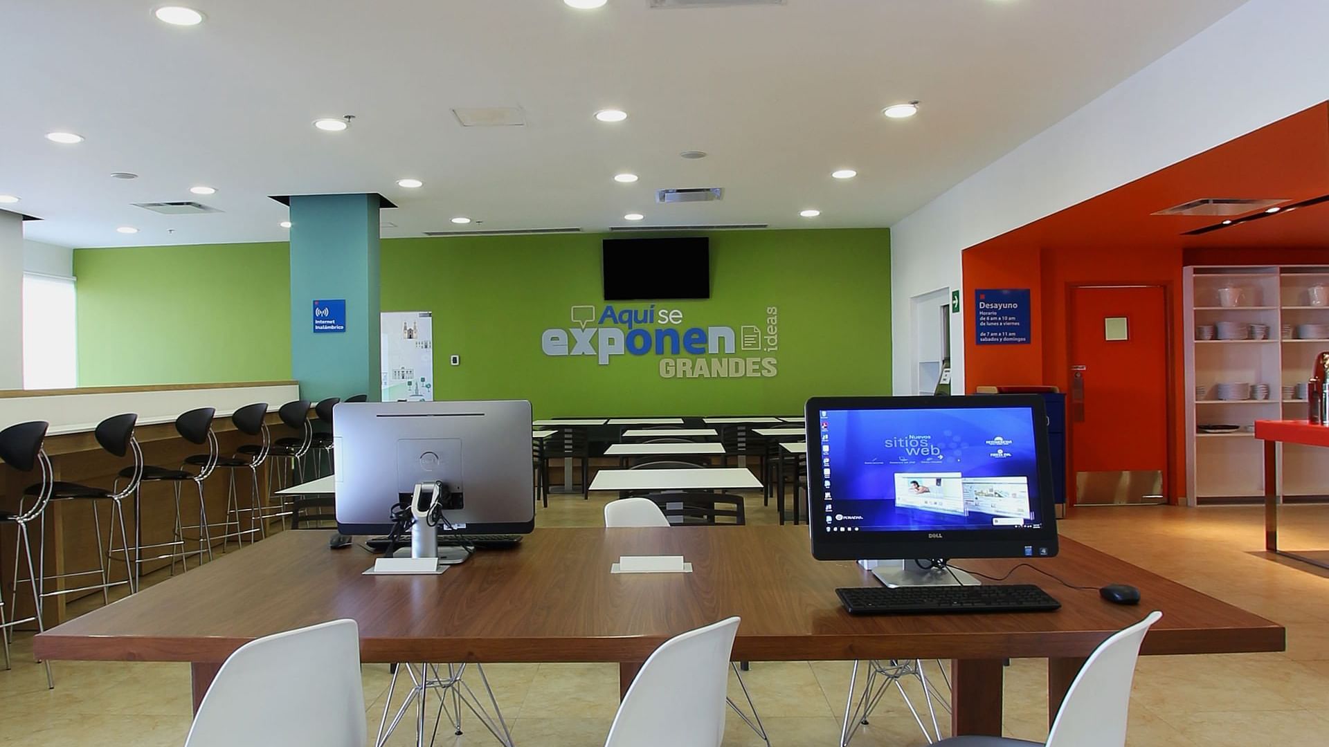Business center interior with computers at One Querétaro Centro