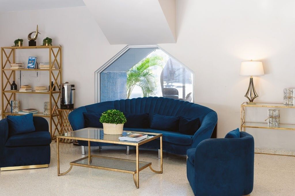 Aqua Hotel — gallery preview 3