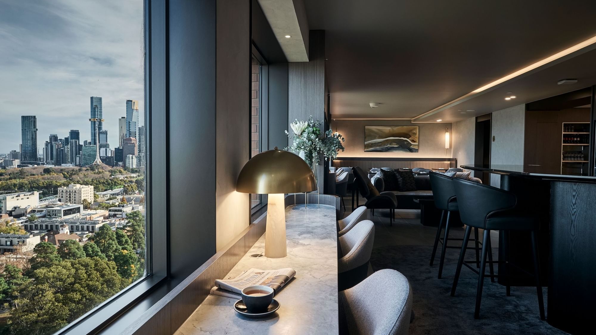 EXECUTIVE LOUNGE 18TH FLOOR