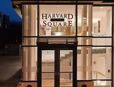 entrance to harvard square hotel