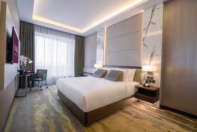 Interior of the Urban King Room with desk at St Giles Southkey