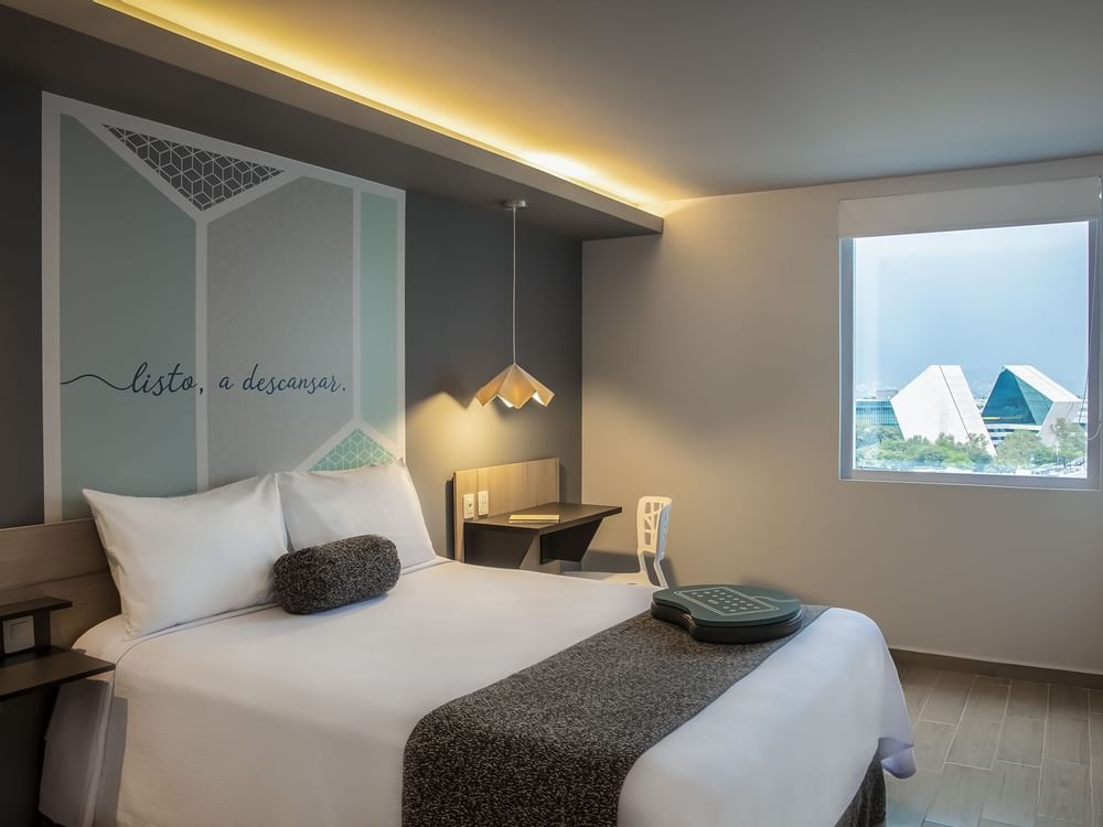 Queen bed in One Plus Queen with a city view, One Hotels