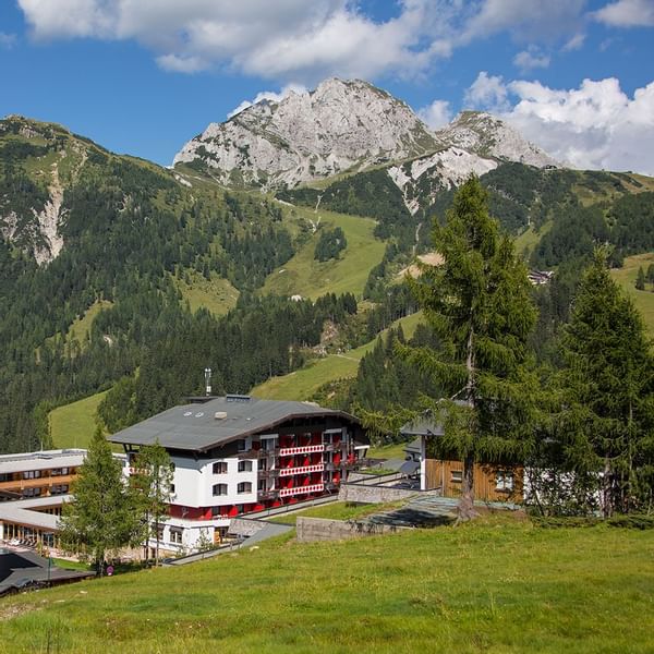 Falkensteiner Hotel Falkensteinerhof surrounded by mountains