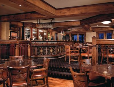lounge area of Glitretind Restaurant in Stein Eriksen Lodge