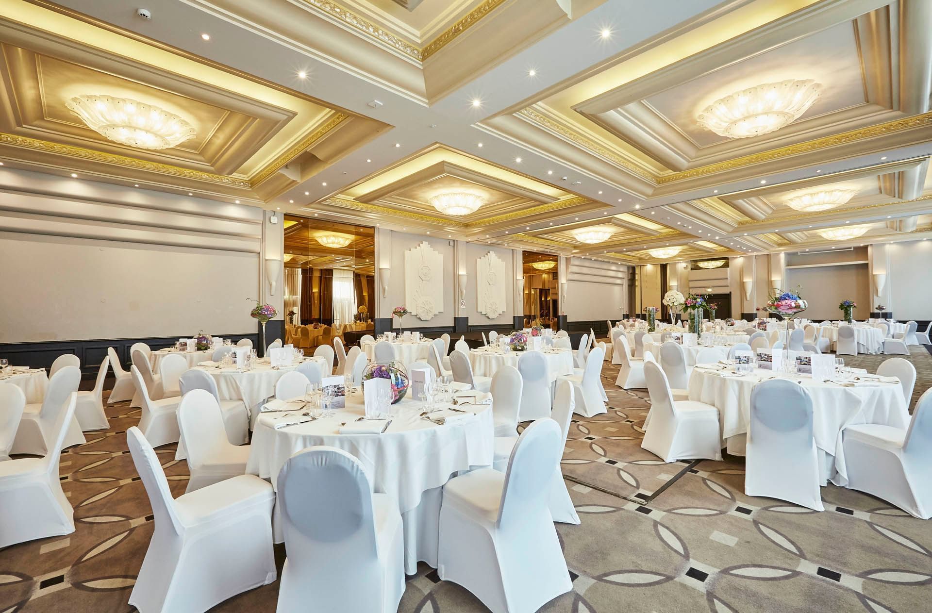 Banquet room at Hotel & Spa Le Pavillon near Lyon