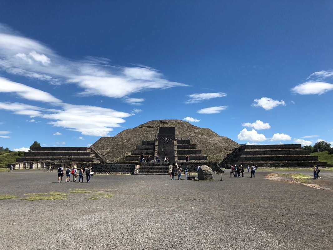 People visiting Teotihuacan near Casa Mali by Dominion