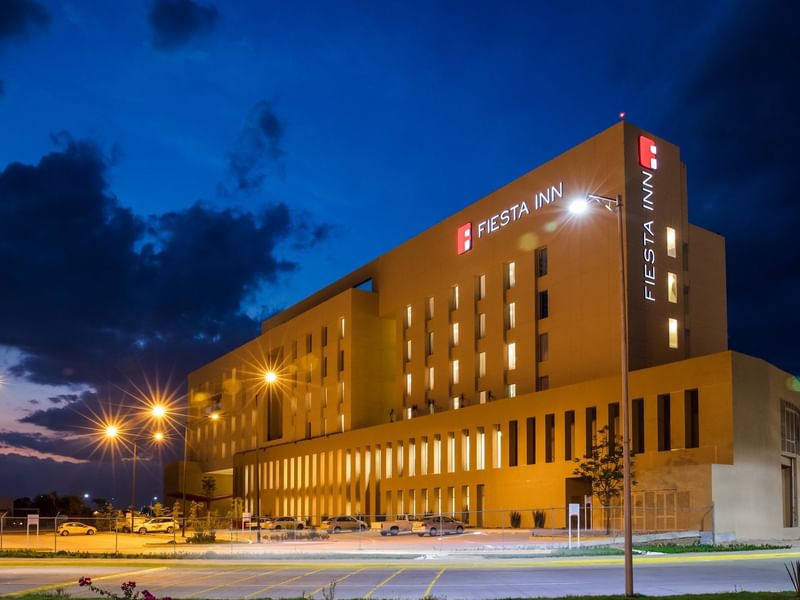 The exterior of the hotel & streets at FI Silao Puerto Interior