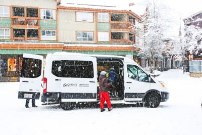 Summit shuttle in winter at Summit Lodge