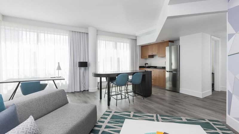 Penthouse Suite Renee-Levesque at Warwick Le Crystal