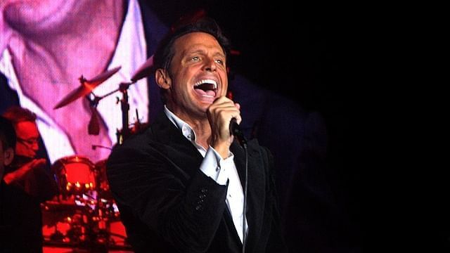 Luis Miguel performing like he will be this June at the Kia Center