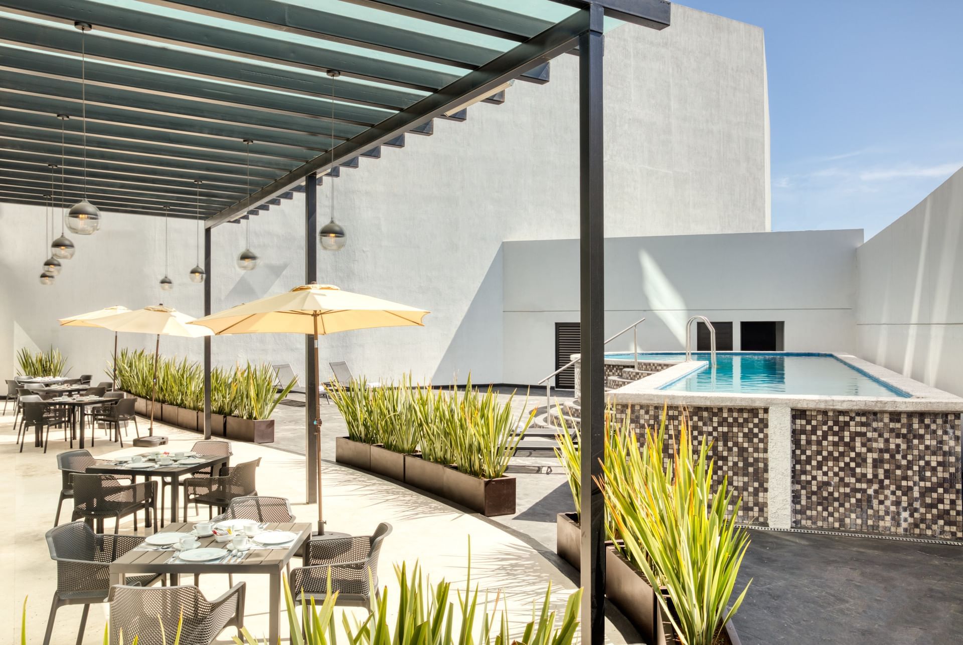 DISFRUTA TU ESTANCIA AL MÁXIMO