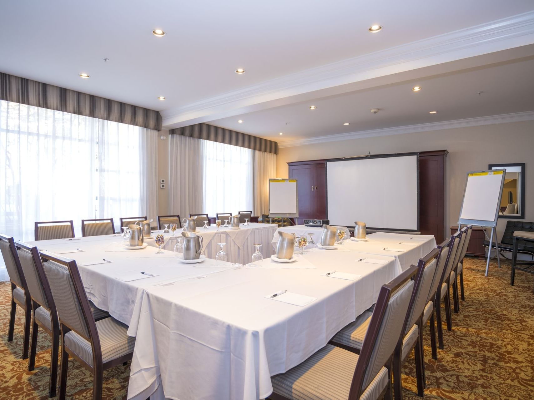 False Creek & Alder Bay meeting rooms at Granville Island Hotel