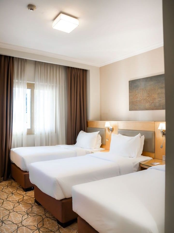 غرفة ثلاثية قياسية 2