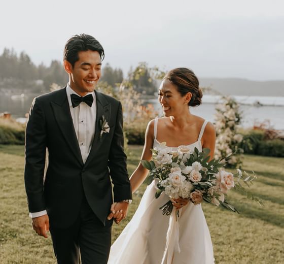 Wedding couple at Alderbrook Resort & Spa