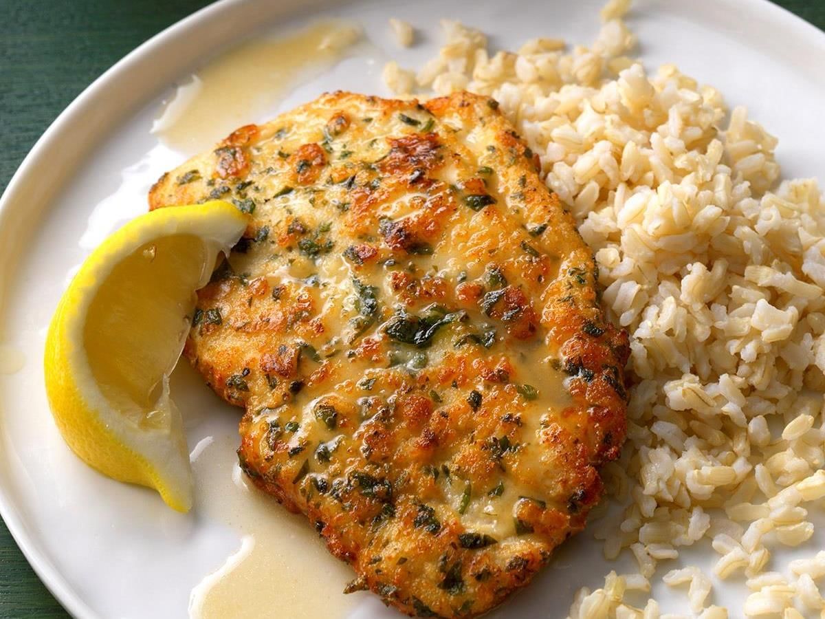 Restaurants To Go Safety Harbor Resort Fountain Grille Dinner To Go   Chicken Picatta Stock Photo 