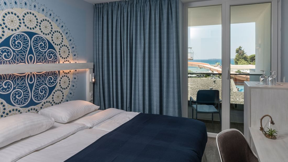 Bed, Superior Double Room Seaside at Falkensteiner Hotels