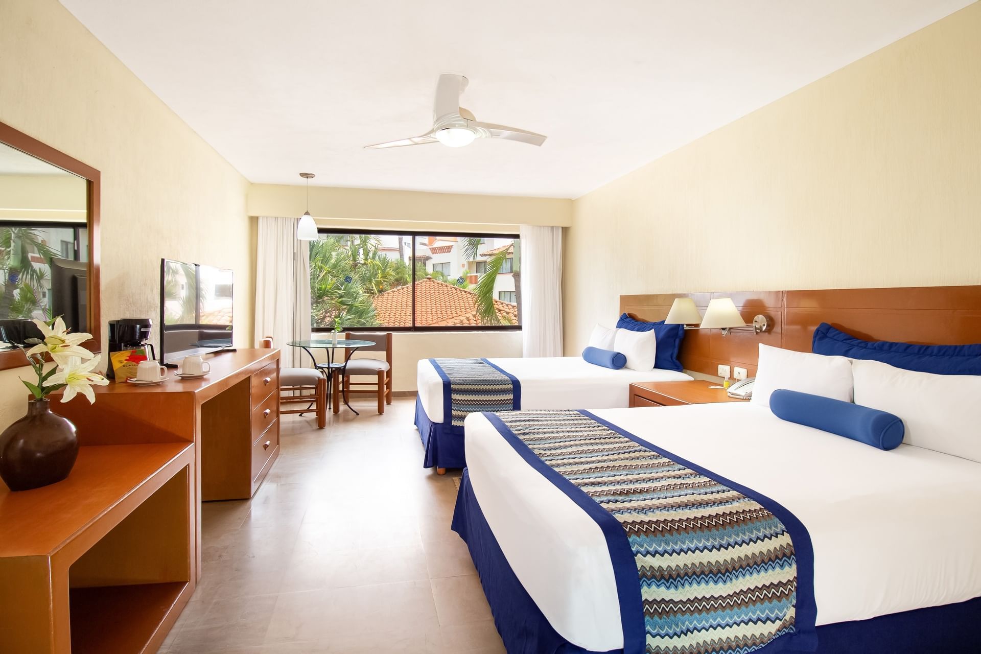 Habitación Estándar Doble | Plaza Pelicanos Grand Beach Resort, image size:1920x1280