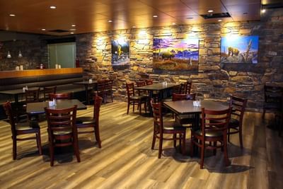 Arranged dining area at Stoney Nakoda Resort & Casino