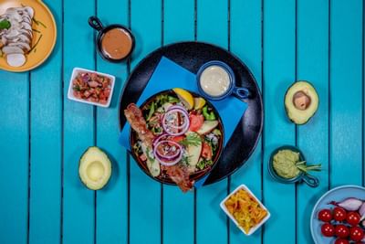Close-up of a Horizons Salad served at Amsterdam Manor Resort