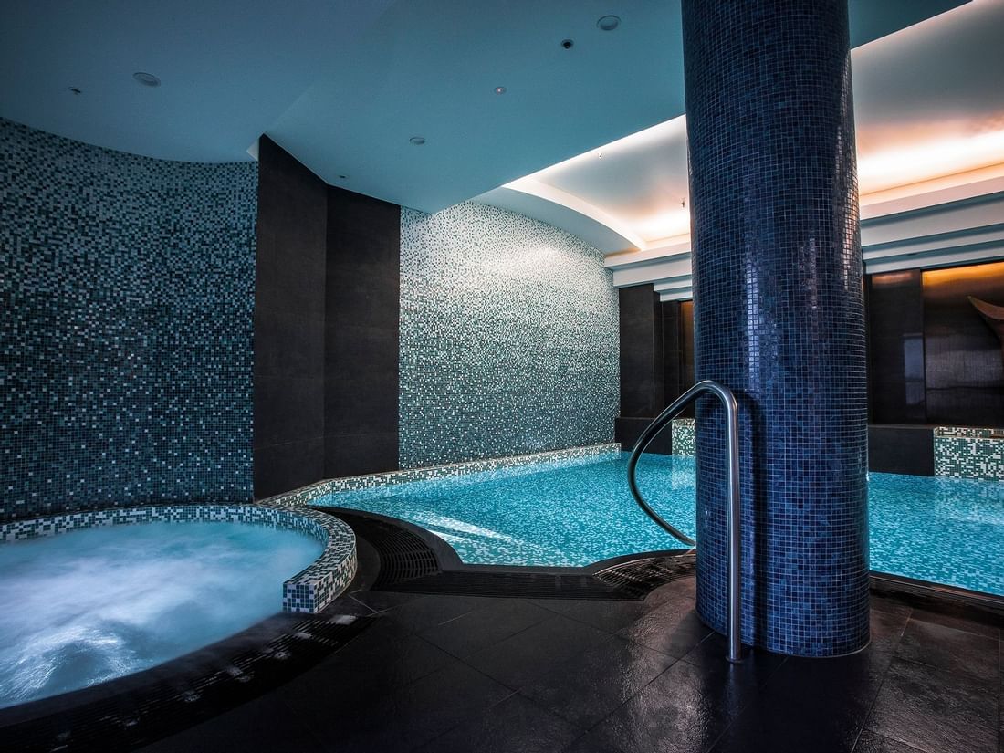 Magnesium & mineral indoor Spa pool & jacuzzi area at Quay West Suites Melbourne