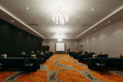 Classroom-style layout in Araiza Hall at Araiza San Luis