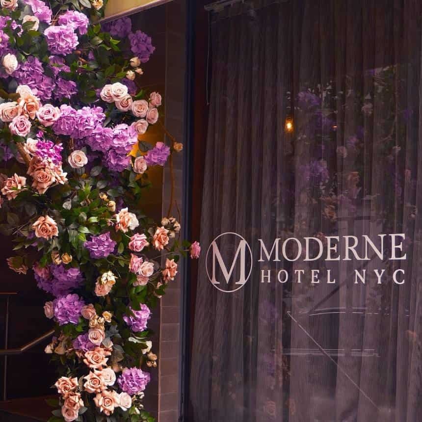 gorgeous flower wall at the entrance to the moderne hotel