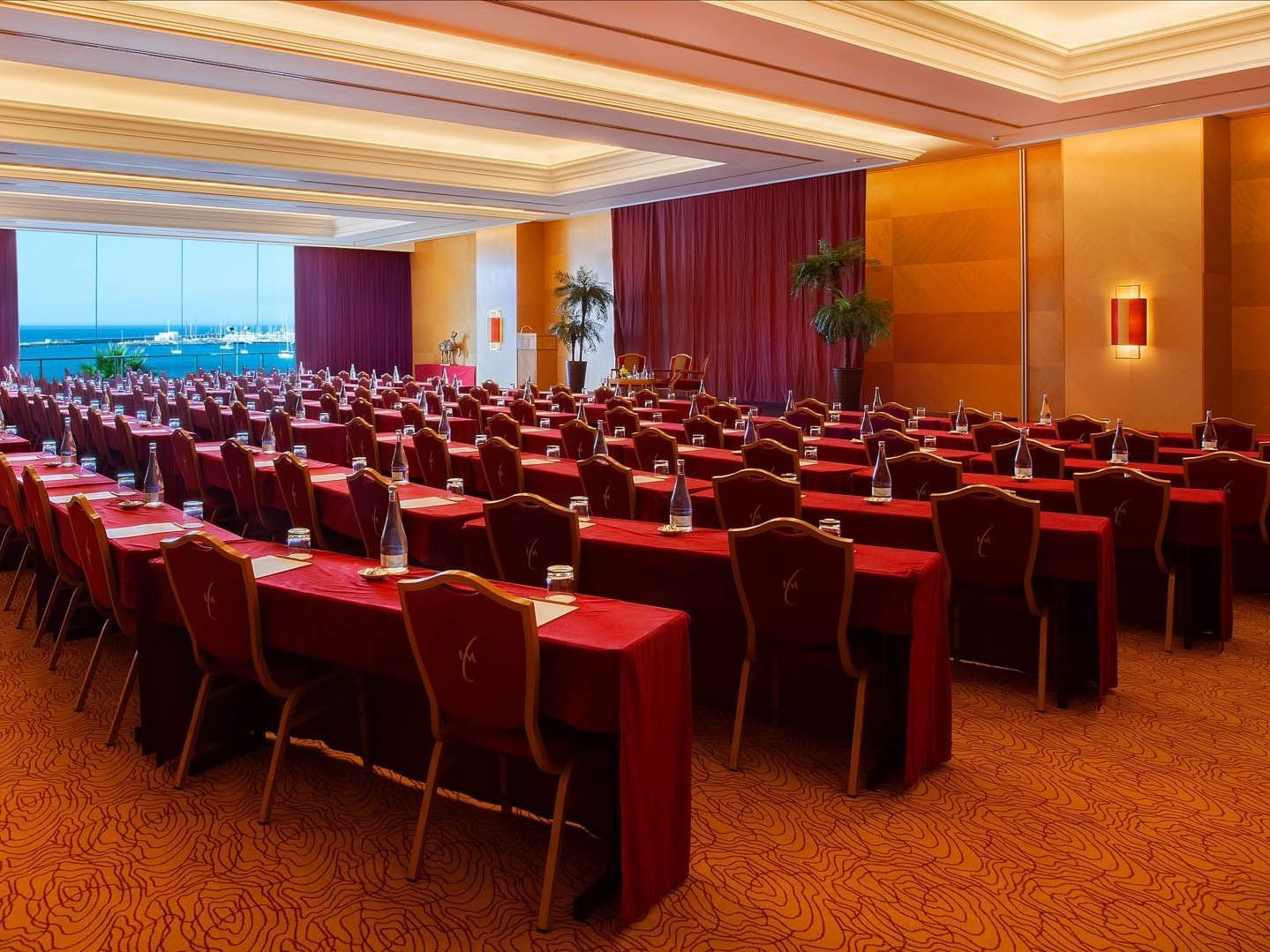 Classroom type in Meeting Room 1 + 2 at Hotel Cascais Miragem