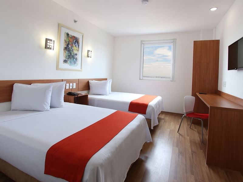 Habitación Doble Superior con Dos Camas Dobles en One Hotels