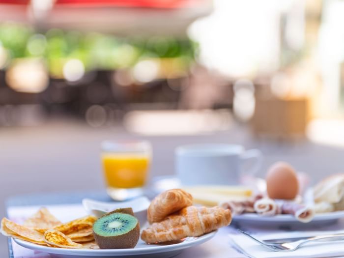 Close-up of a breakfast dish served at The Originals Hotels