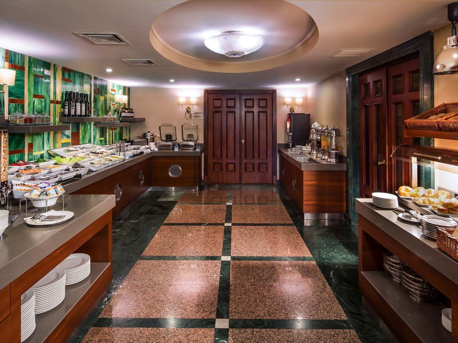 The buffet counters in Alesta Restaurant at Titanic Comfort Sisli