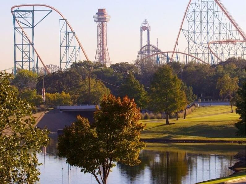 Landscape of Dallas 6 Flags near MCM Elegante Suites