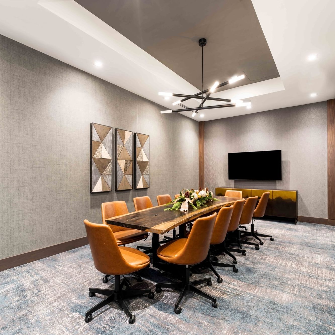 The Artisan at Tuscan Village Meeting Room