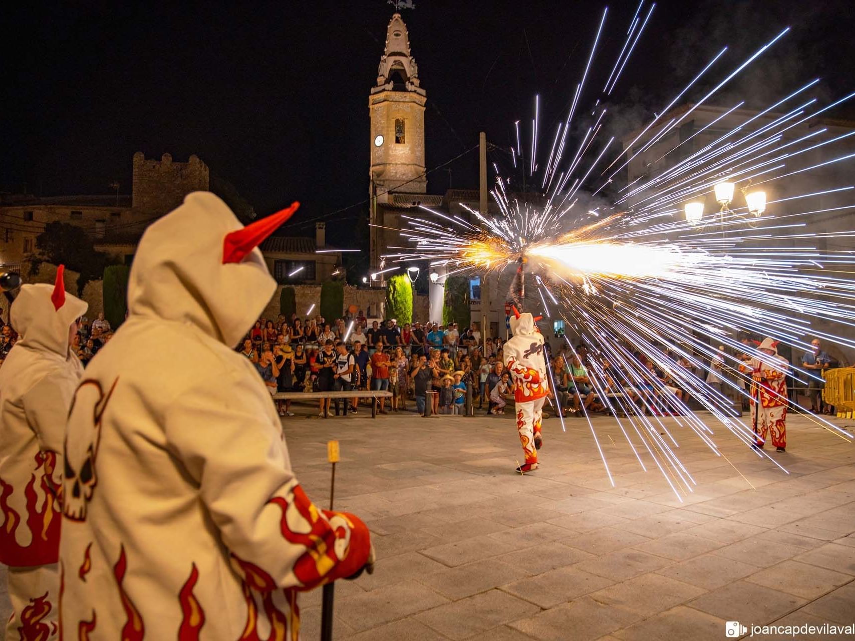 Festive celebrations & fireworks display in the streets of Tarragona near Ponient Vila Centric