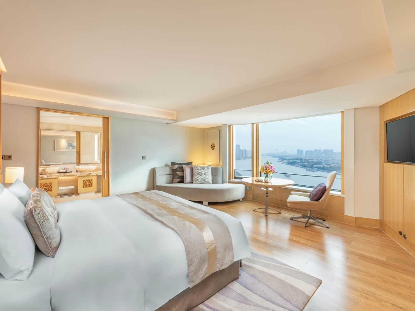 Interior of Club Deluxe room at White Swan hotel