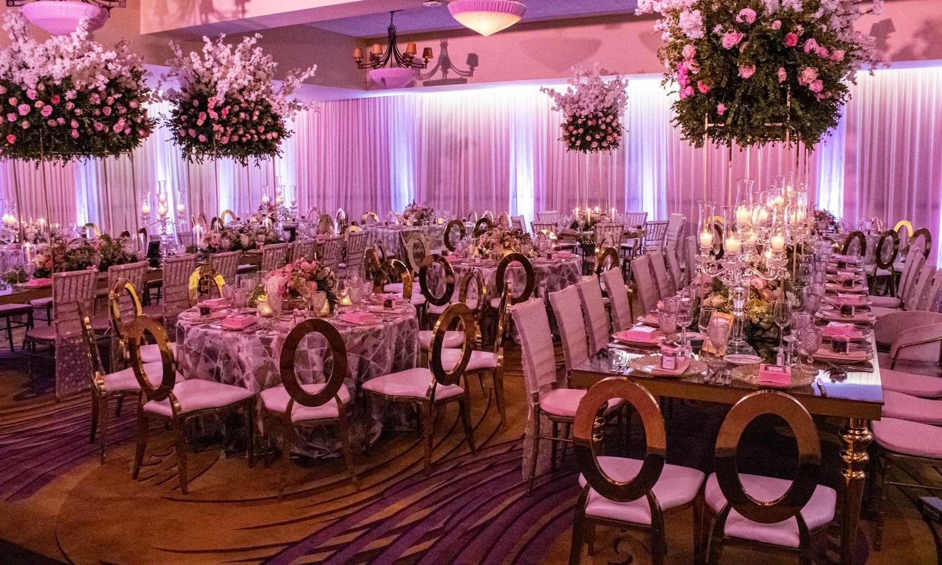 Floral décor tables in Araiza Ballroom at Araiza Mexicali