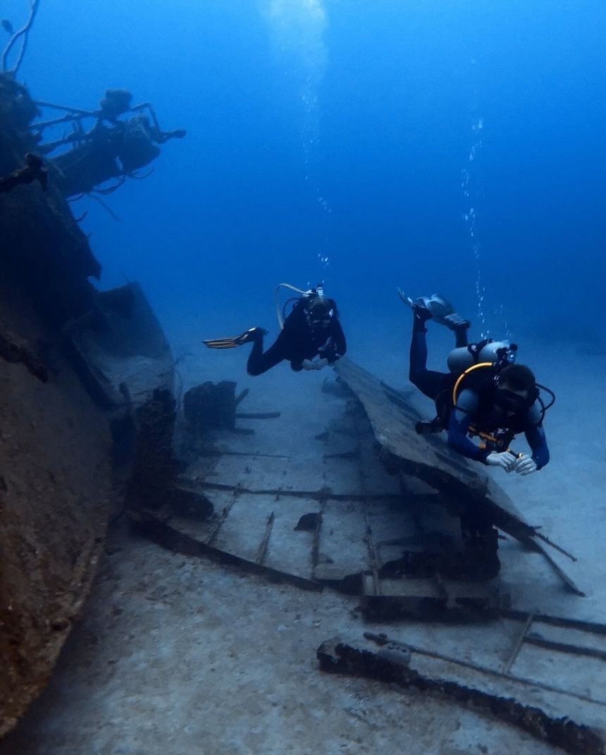 Divers