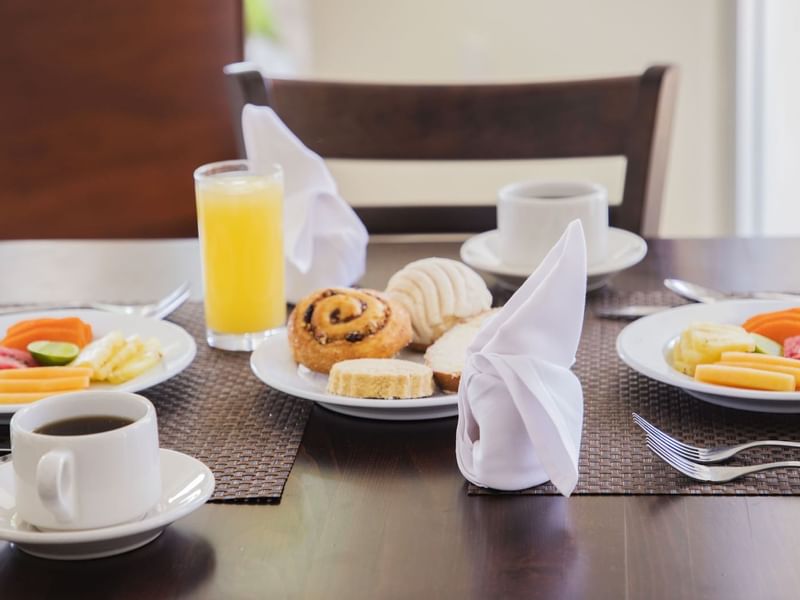 Breakfast served in Laguna de Champayan at Gamma Hotels