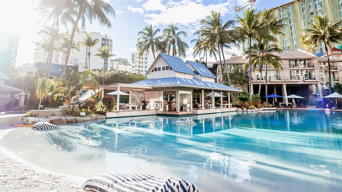 novotel cairns resort retreats seminars