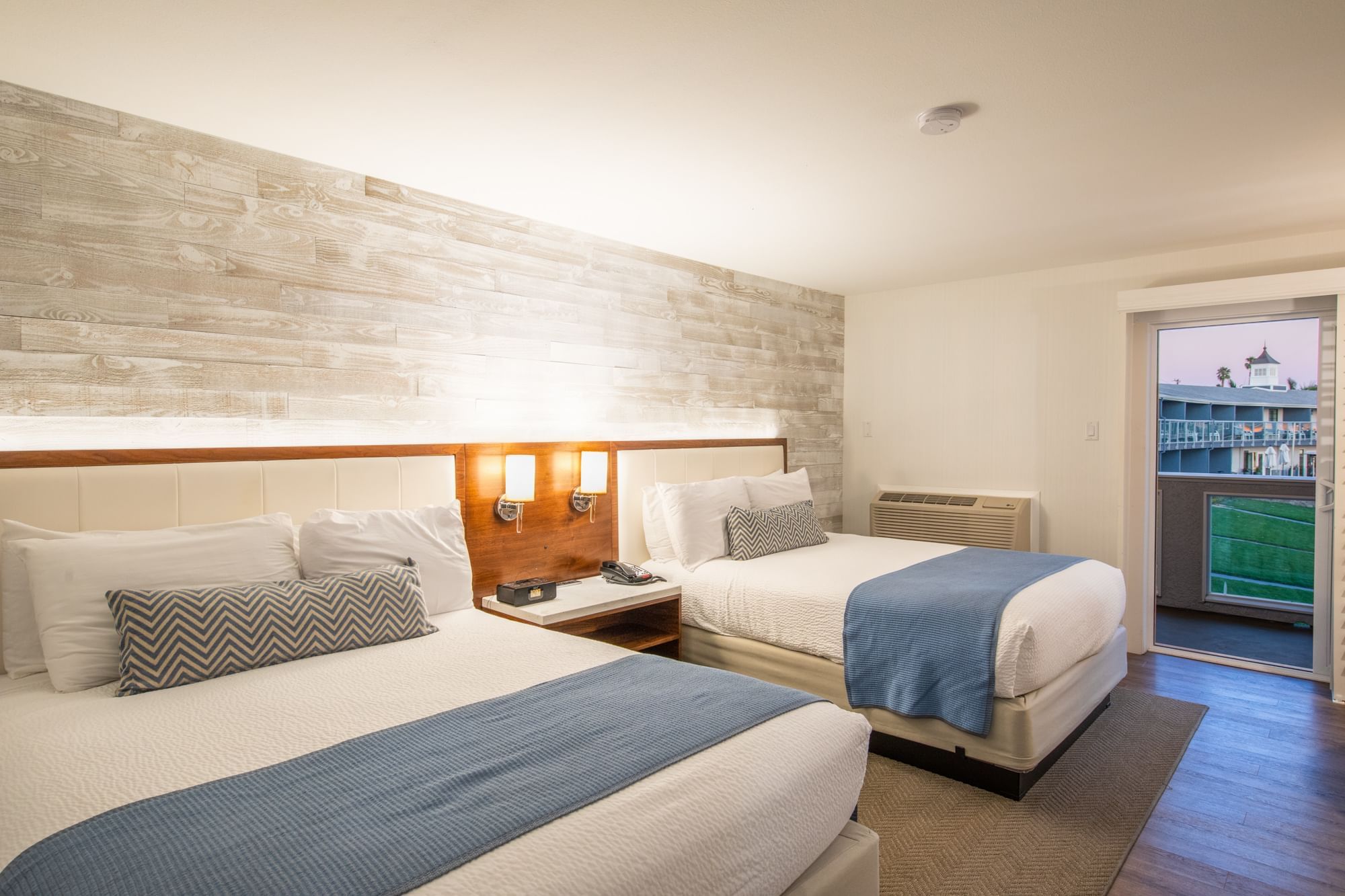 CoastalView Two Queens | SeaCrest Oceanfront Hotel