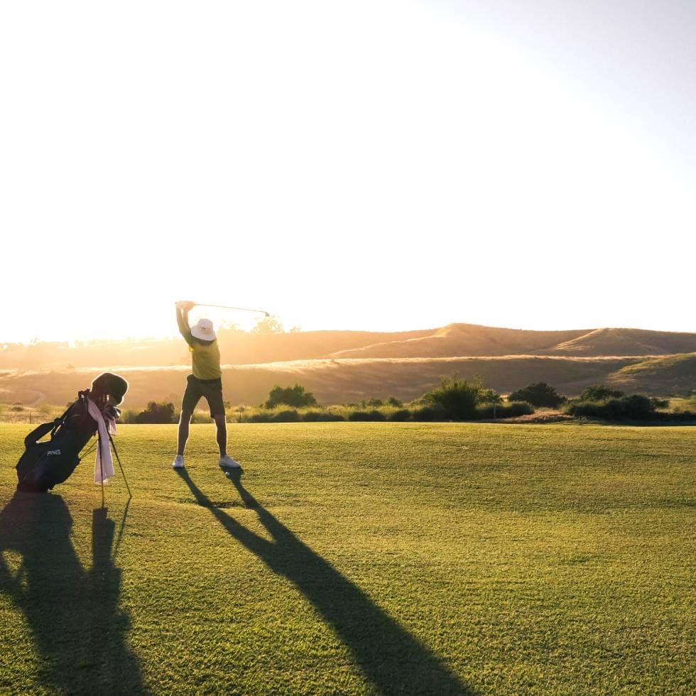 A man playing at Golf Club Sokolov near Falkensteiner Hotels