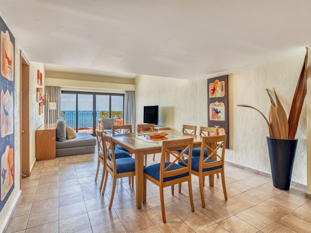 Dining table & lounge area in Master Suite at Fiesta Americana