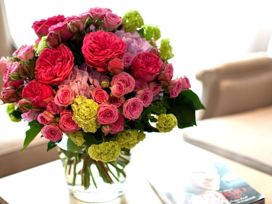 Close-up of a bouquet of flowers at Hotel Palace Munich