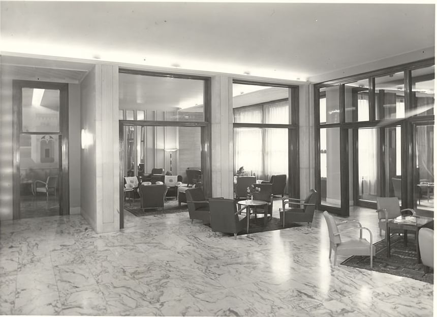 Hall Hotel Manin 1950