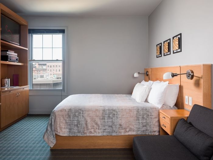 Charlesmark Hotel